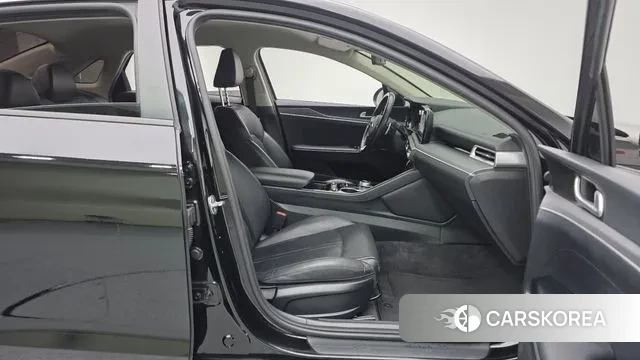 Kia K5 3rd generation 2021 Черный из Кореи, фото 2