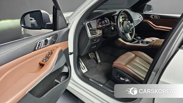 BMW X5 (G05) 2022 Белый из Кореи, фото 2