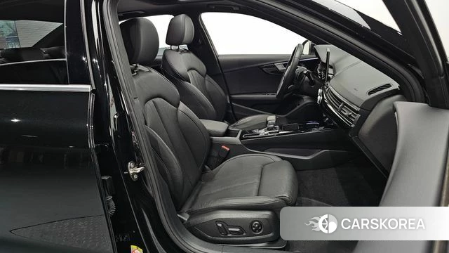 Audi A4 (B9) 2020 Черный из Кореи, фото 2