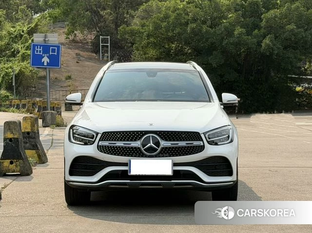 Mercedes-Benz GLC 2022 Белый из Китая, фото 2