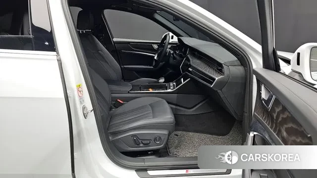 Audi A6 (C8) 2023 Белый из Кореи, фото 2