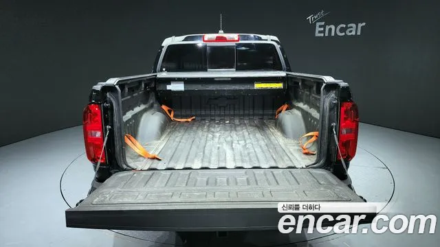 Chevrolet (GM Daewoo) Real New Colorado 2022 Черный из Кореи, фото 2