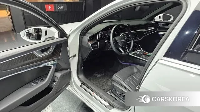 Audi A6 (C8) 2020 Белый из Кореи, фото 2