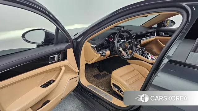 Porsche Panamera (971) 2018 Серый из Кореи, фото 2