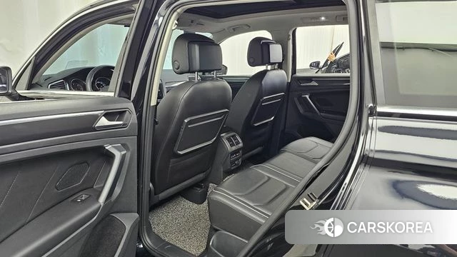 Volkswagen Tiguan second Generation 2020 Черный из Кореи, фото 2