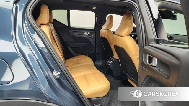 Volvo XC40 2021 Синий из Кореи, фото 2