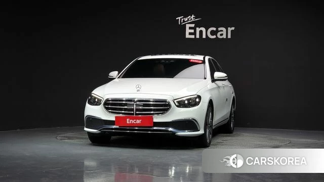 Mercedes-Benz E-Class W213 2022 Белый из Кореи, фото 2