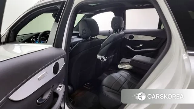 Mercedes-Benz GLC-Class X253 2021 Белый из Кореи, фото 2