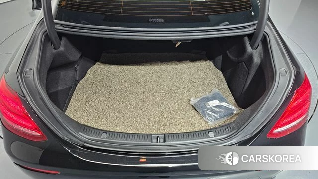 Mercedes-Benz E-Class W213 2019 Черный из Кореи, фото 2