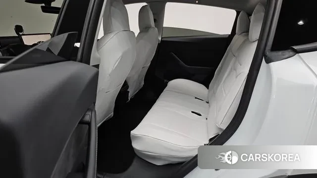 Tesla Model Y 2022 Белый из Кореи, фото 2