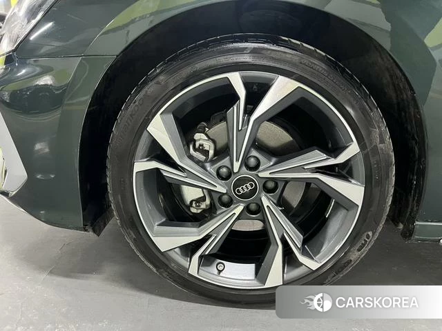 Audi A3 2023 Зеленый из Китая, фото 2