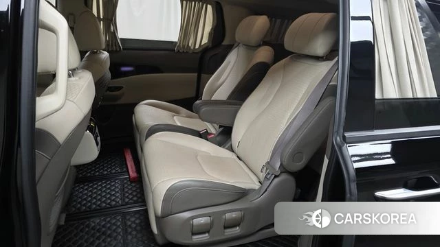 Kia Carnival 4th generation 2023 Черный из Кореи, фото 2