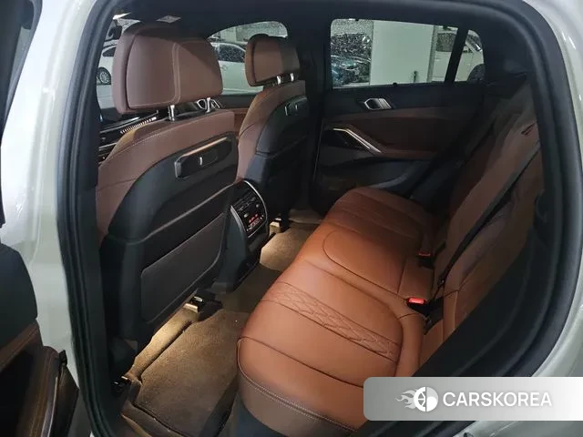 BMW X6 (G06) 2023 Белый из Кореи, фото 2