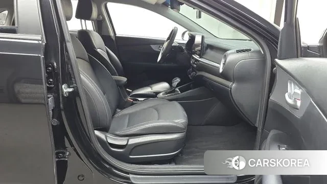 Kia The New K3 2nd generation 2022 Черный из Кореи, фото 2