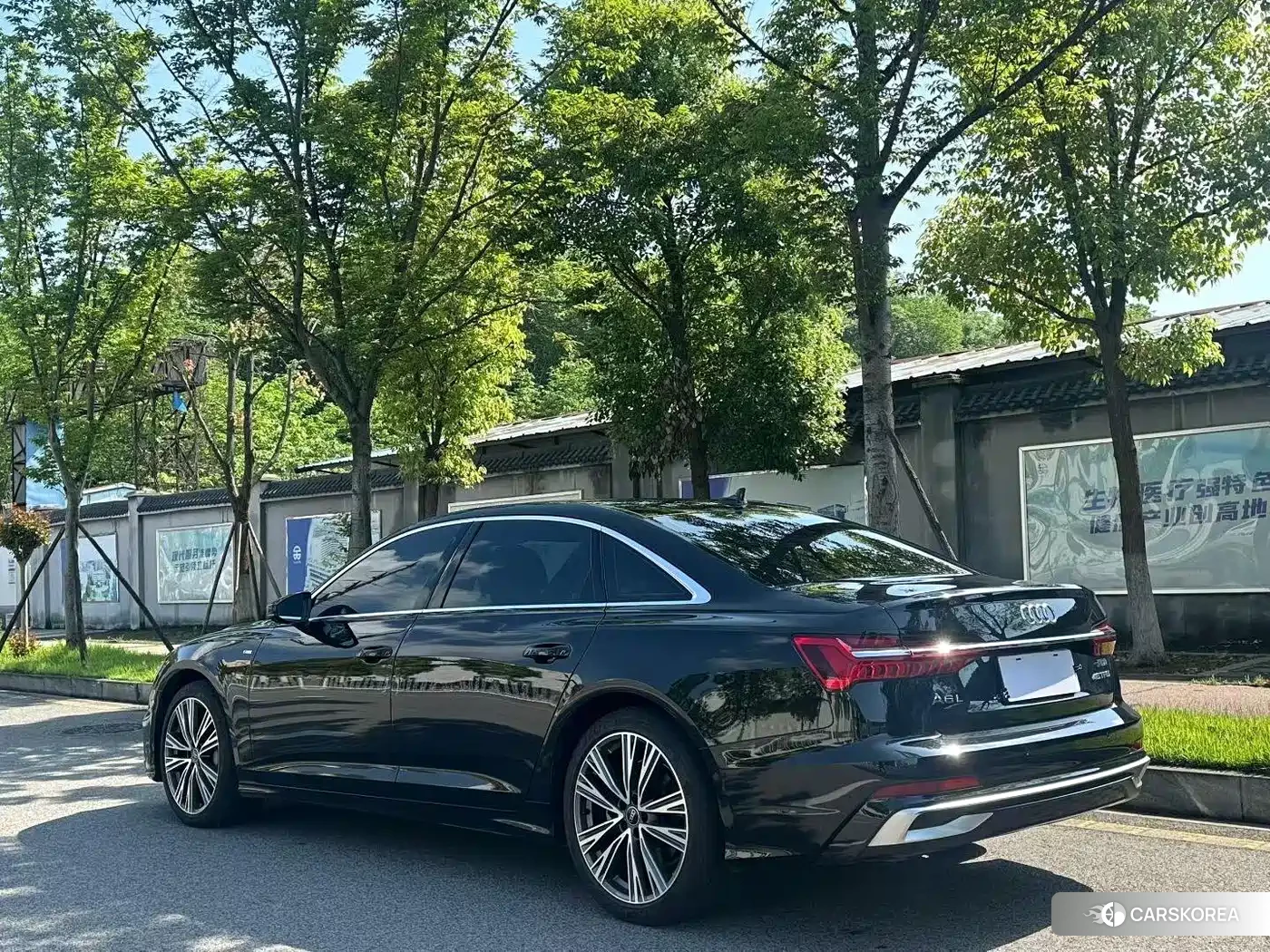 Audi A6L 2024 Черный из Китая, фото 3