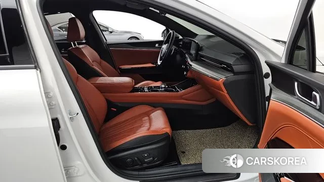 Kia The New K5 3rd generation 2025 Белый из Кореи, фото 2