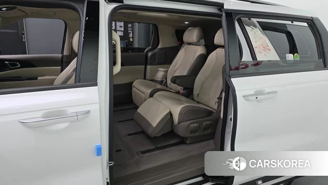 Kia Carnival 4th generation 2023 Белый из Кореи, фото 2