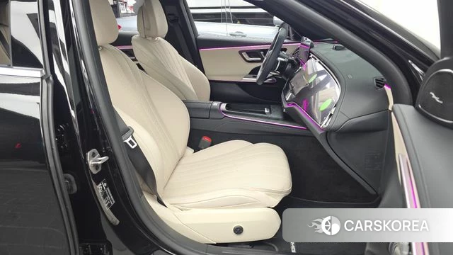 Mercedes-Benz E-Class W214 2025 Черный из Кореи, фото 2