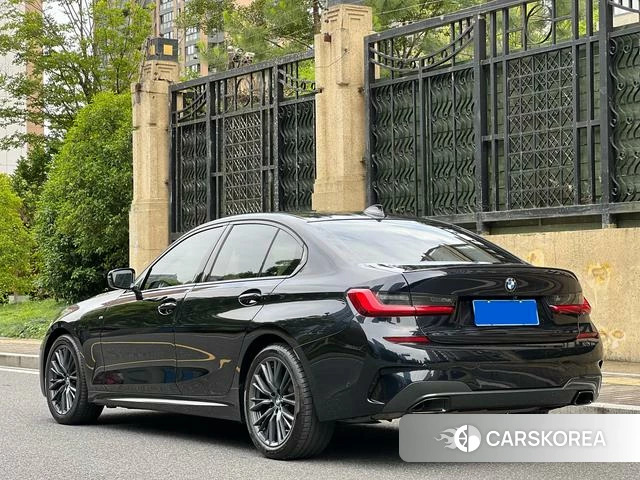 BMW 3 series 2021 Черный из Китая, фото 2