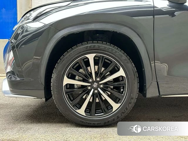 Toyota Crown Lufang 2024 Черный из Китая, фото 2
