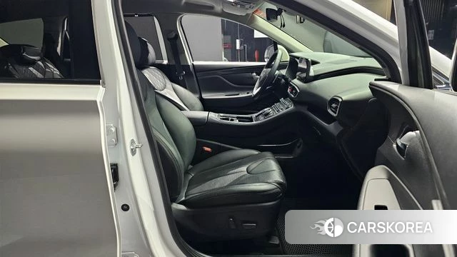 Hyundai The New Santa Fe 2021 Белый из Кореи, фото 2