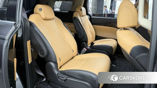 Kia Carnival 4th generation 2021 Серый из Кореи, фото 2