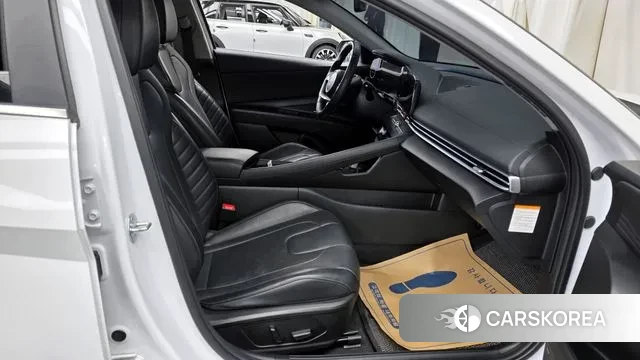 Hyundai The New Avante Hybrid (CN7) 2023 Белый из Кореи, фото 2