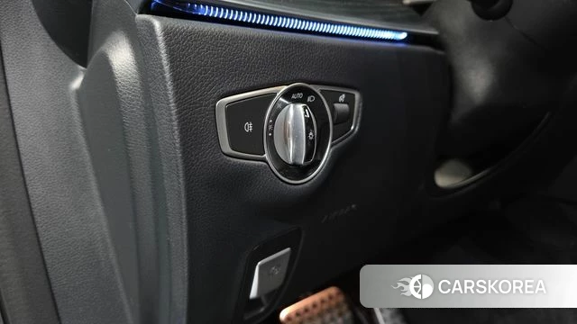 Mercedes-Benz E-Class W213 2020 Черный из Кореи, фото 2