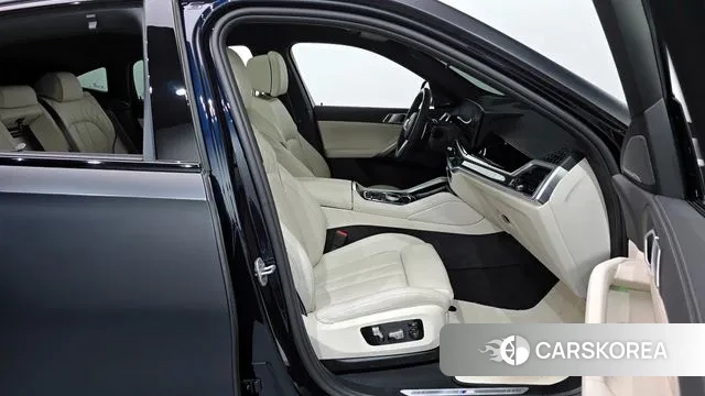 BMW X6 (G06) 2025 Серый из Кореи, фото 2