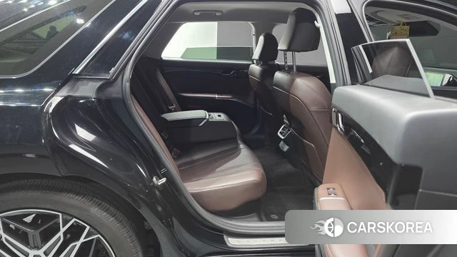 Hyundai Grandeur Hybrid (GN7) 2023 Черный из Кореи, фото 2