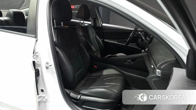 Hyundai Avante (CN7) 2021 Белый из Кореи, фото 2