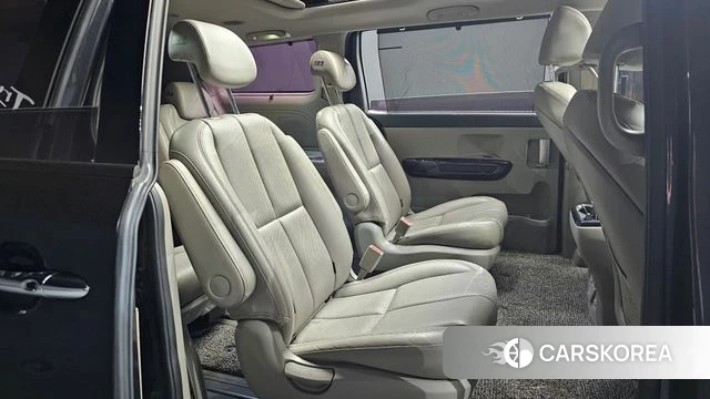 Kia The New Carnival 2018 Серый из Кореи, фото 2