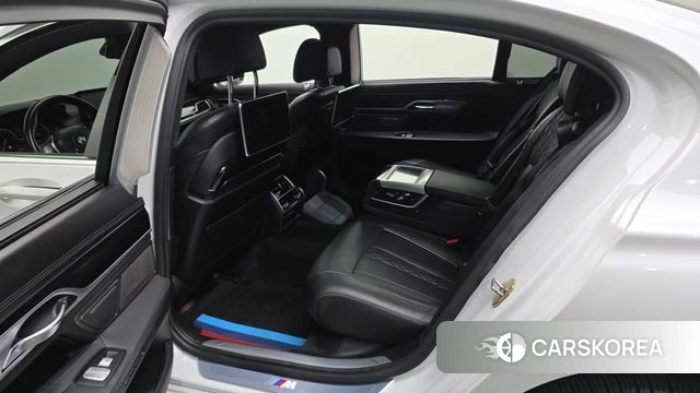 BMW 7 Series (G11) 2018 Белый из Кореи, фото 2