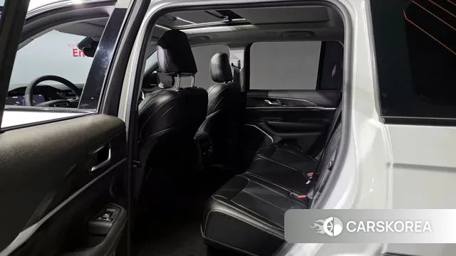 Jeep Grand Cherokee (WL) 2023 Белый из Кореи, фото 2