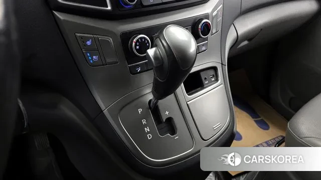 Hyundai The New Grand Starex 2018 Серебряный из Кореи, фото 2