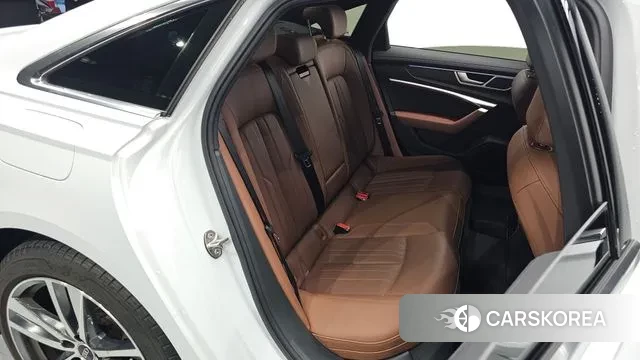 Audi A6 (C8) 2023 Белый из Кореи, фото 2