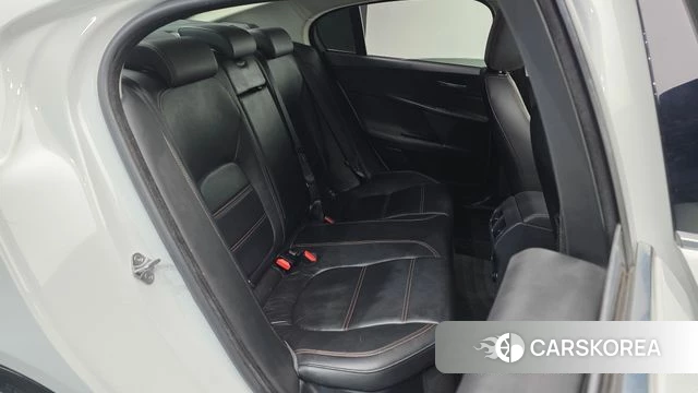 Jaguar XE 2018 Белый из Кореи, фото 2