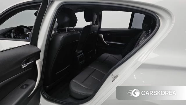 BMW 1 Series (F20) 2018 Белый из Кореи, фото 2