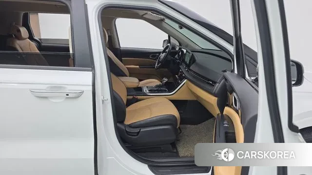 Kia Carnival 4th generation 2022 Белый из Кореи, фото 2