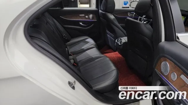 Mercedes-Benz E-Class W213 2019 Белый из Кореи, фото 2