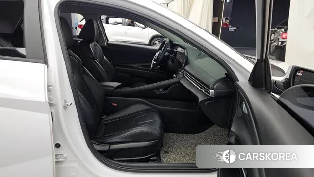 Hyundai Avante (CN7) 2021 Белый из Кореи, фото 2