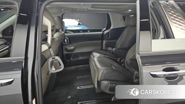 Kia The New Carnival 4th Generation 2024 Серый из Кореи, фото 2