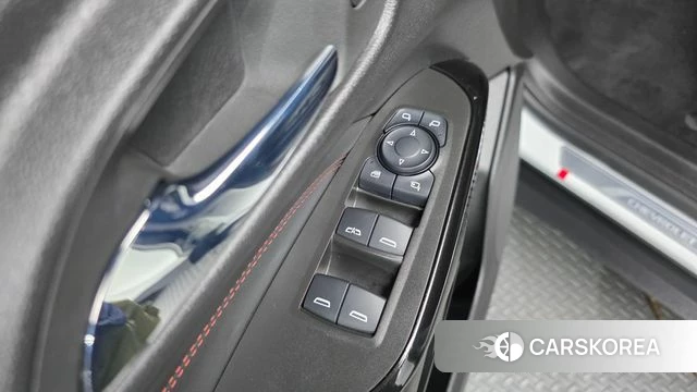 Chevrolet (GM Daewoo) Trax Crossover 2023 Белый из Кореи, фото 2