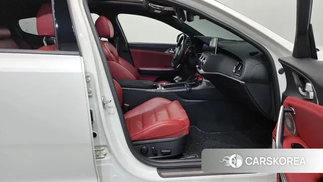 Kia Stinger 2019 Белый из Кореи, фото 2