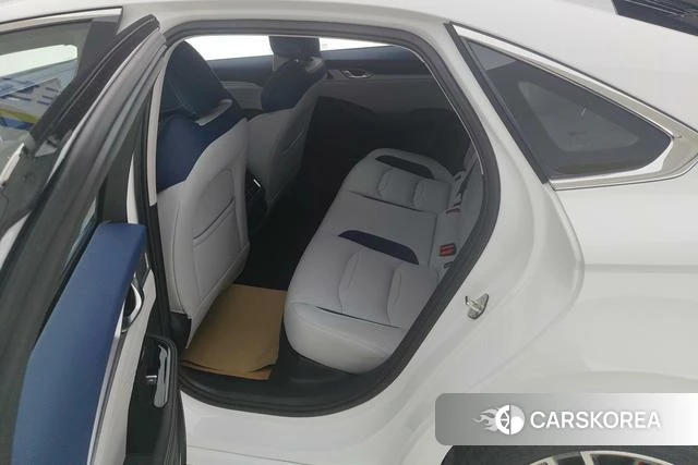 Geely Automobile Xingrui 2026 Белый из Китая, фото 2