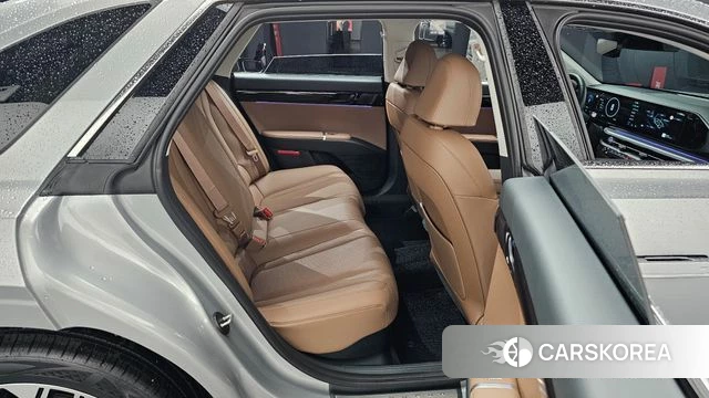 Hyundai Grandeur Hybrid (GN7) 2025 Серебряный из Кореи, фото 2