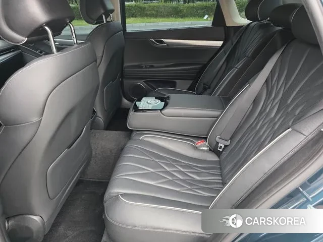 Genesis G80 (RG3) 2022 Темно-зеленый из Кореи, фото 2