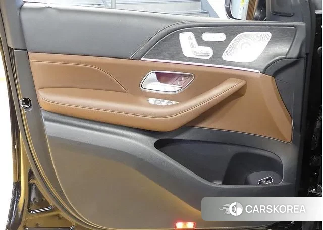 Mercedes-Benz GLS - Class X167 2024 Черный из Кореи, фото 2