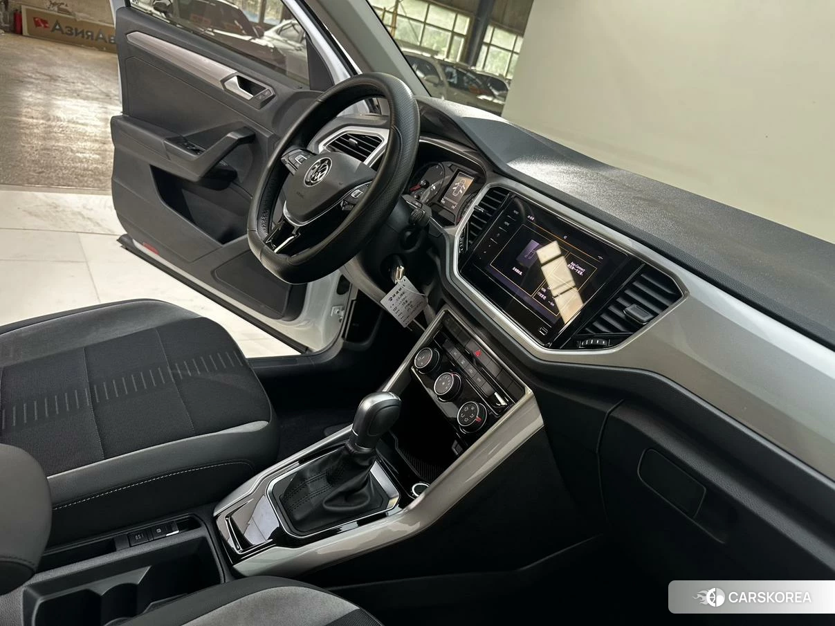 Volkswagen T-Roc 2022 Белый из Китая, фото 2