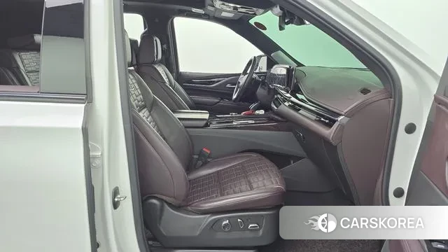 Cadillac Escalade 5th Generation 2021 Белый из Кореи, фото 2